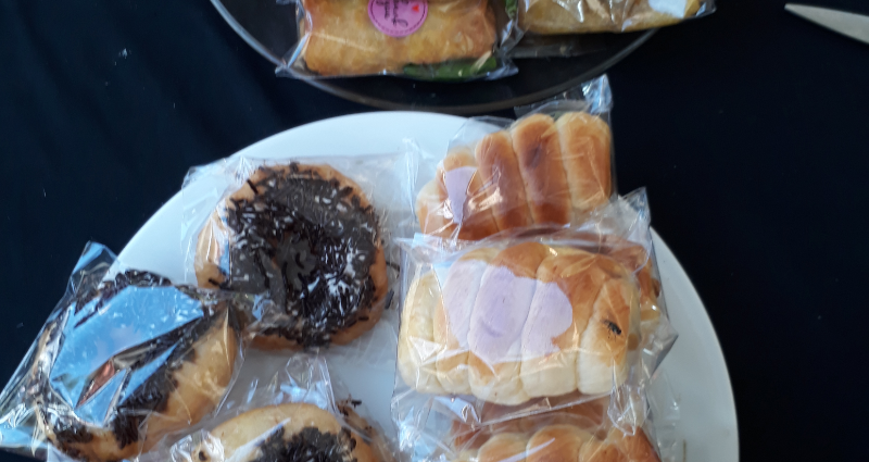 Donat dan sosis