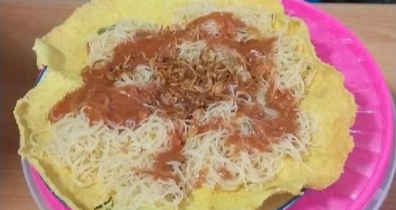 Karupuak Bihun Kuah Sate Padang