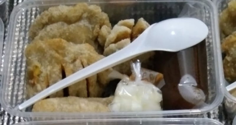 Pempek bolon